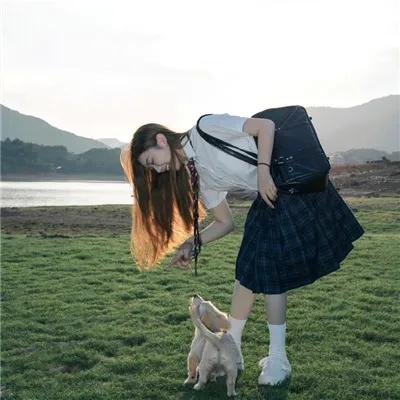自由万岁！